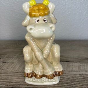 Ceramic Cow Bell Hand painted  By FF,‎ 1980, Japan Beige cow sitting